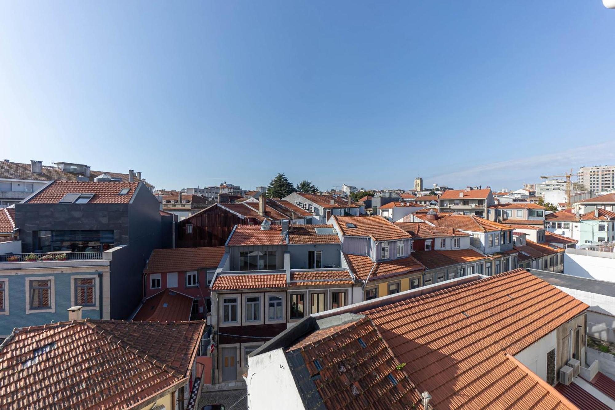 Top Floor Apartment With Sunny Balconies Porto Exterior foto